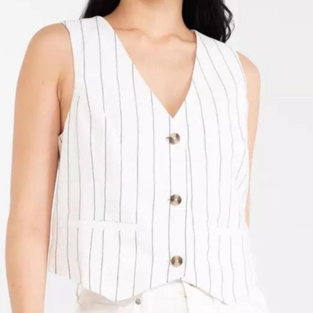 Gap  pinstripe vest euro summer linen cotton NWT $69.95 msrp, blue stripes. XL
